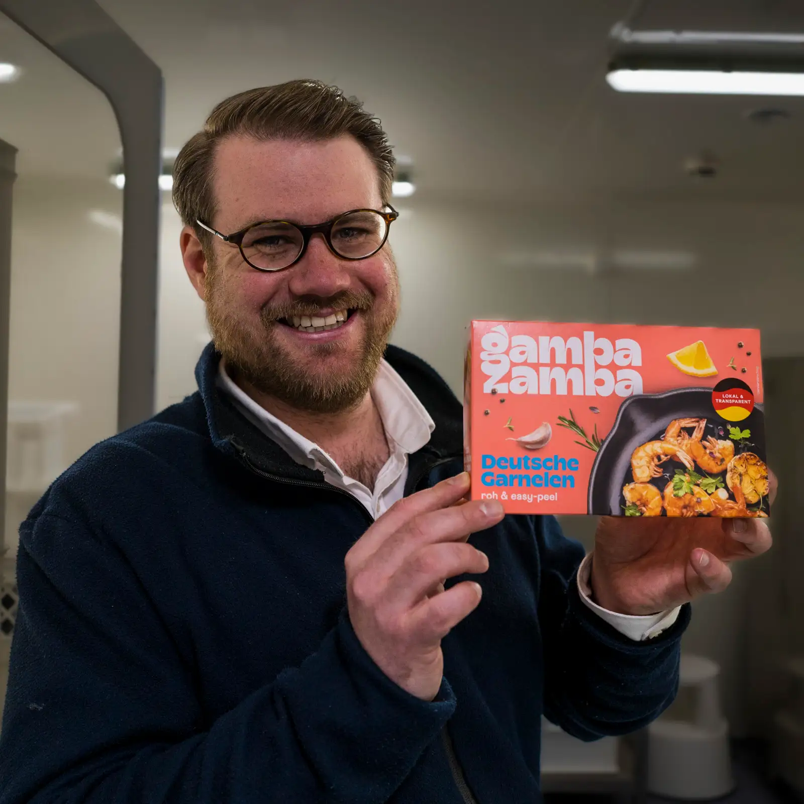 David präsentiert das Packaging