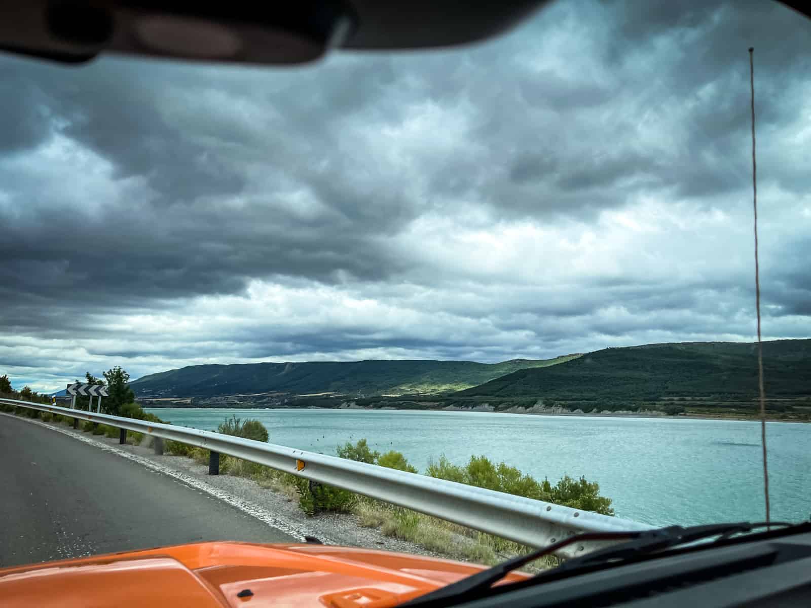 Yesa Talsperre - 18 Kilometer langer aufgestauter See