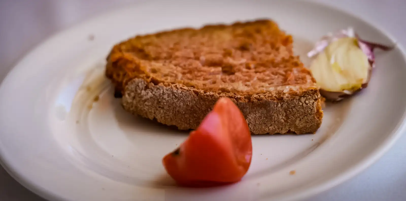 Vor der Veredelung eigentlich mehr oder weniger ein getoastetes trockenes Graubrot